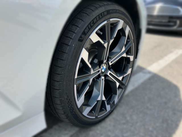 Bild 4: BMW 330e xDrive Touring G21