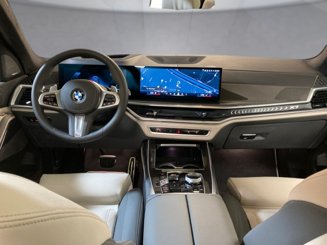 Bild 8: BMW X7 xDrive40d G07 B57