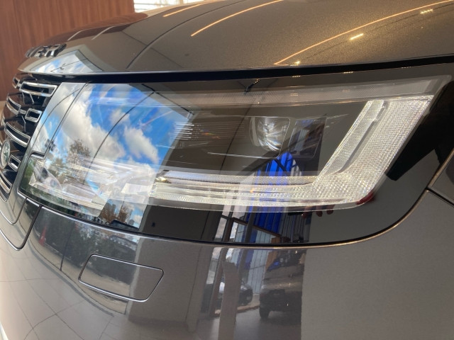 Bild 2: Land Rover Range Rover P550e Autobiography