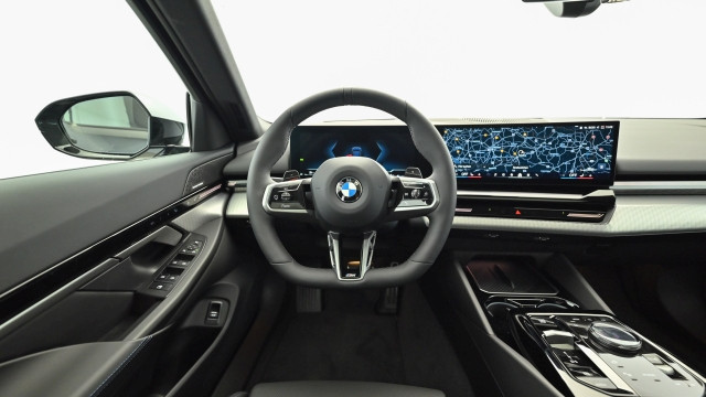 Bild 1: BMW 520d xDrive Touring G61 B47