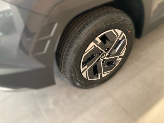 Bild 4: Hyundai Tucson NX4 Jubile 1,6 T-GDi 2WD 48V