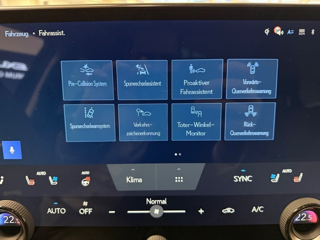 Bild 9: Lexus NX 2,5l Plug-in, CVT Executive Line