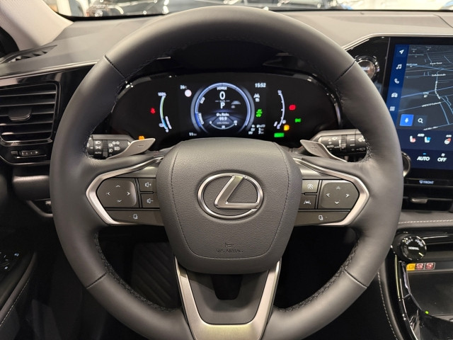 Bild 11: Lexus NX 2,5l Plug-in, CVT Executive Line