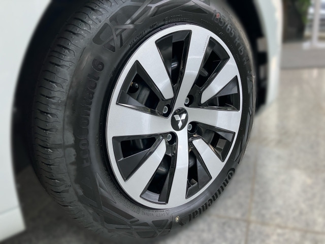 Bild 4: Mitsubishi Colt 1,0 MPI Invite C 25