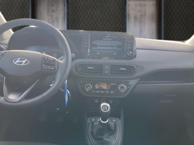 Bild 7: Hyundai i10 GO Plus 1,0 MT