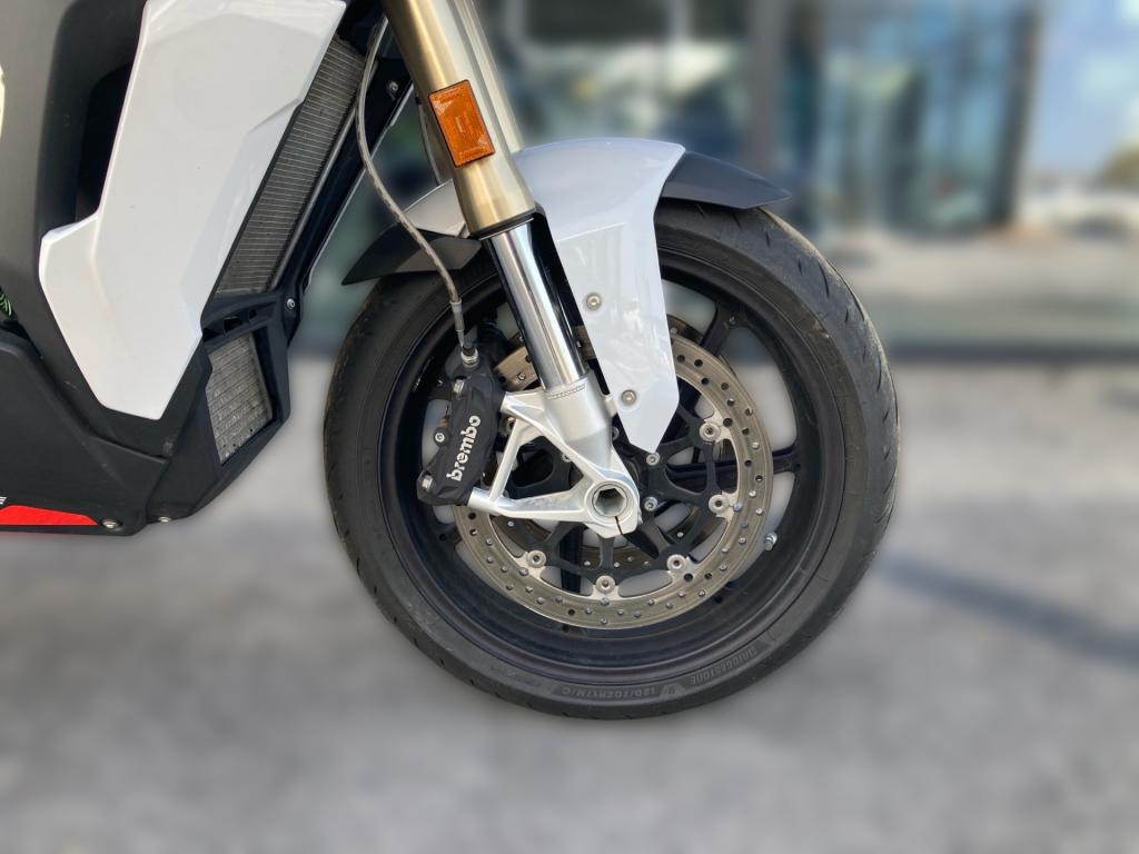 Bild 8: BMW Motorrad S 1000 XR