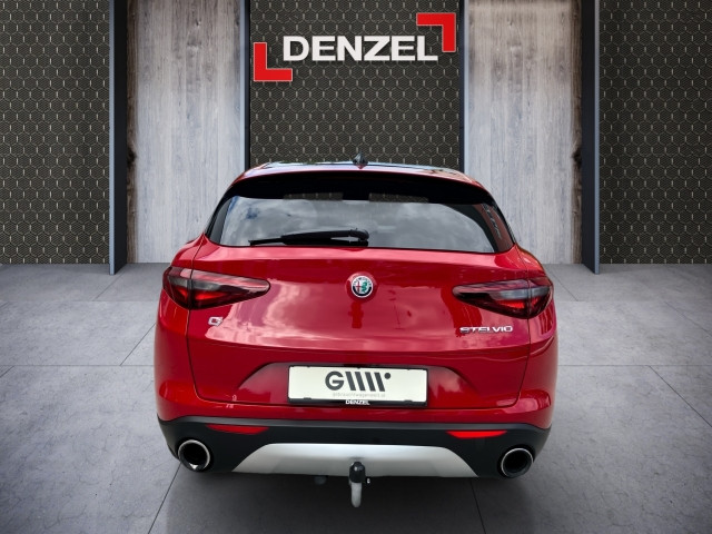 Bild 9: Alfa Stelvio 2.0 TB