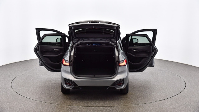 Bild 11: BMW 218i Active Tourer U06 B38