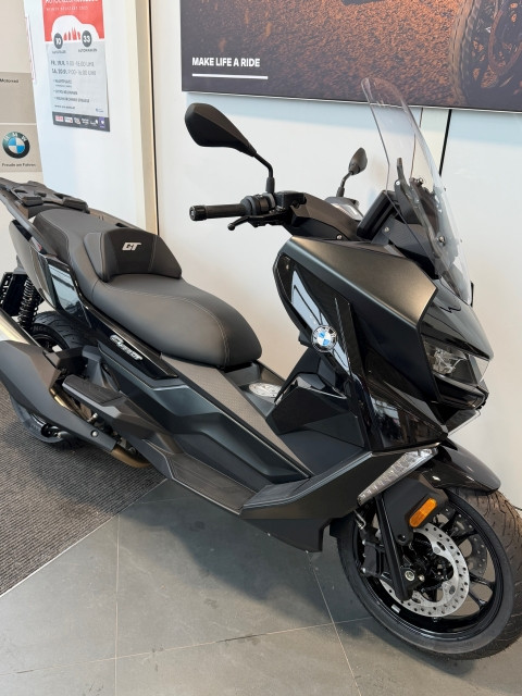 Bild 1: BMW Motorrad C 400 X