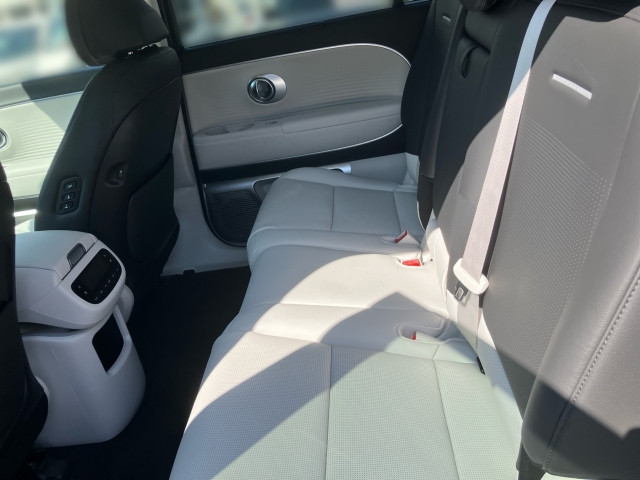 Bild 8: Hyundai IONIQ 9 Prestige Line 110 kWh 4WD