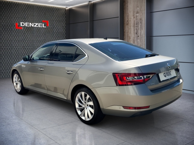 Bild 2: Skoda Superb 2,0 TDI 4x4 S