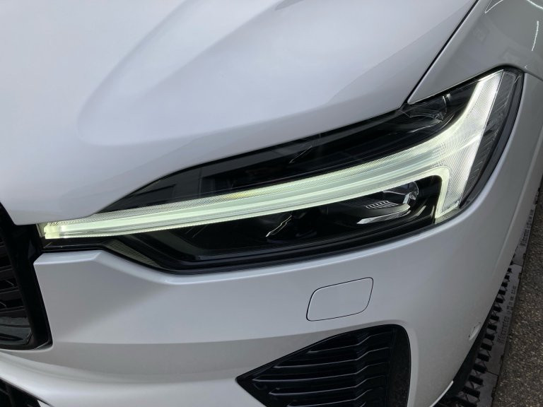 Bild 11: VOLVO PKW XC60 T8 AWD PHEV 18,8 kWh Ultra Black