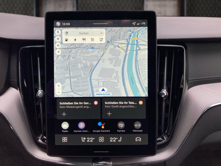 Bild 7: VOLVO PKW XC60 T8 AWD PHEV 18,8 kWh Ultra Black