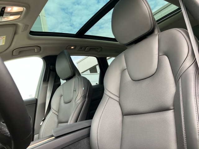 Bild 14: VOLVO PKW XC60 Ultra, T6 AWD Plug-in Hybrid, Elektrisch/Benzin, Dark