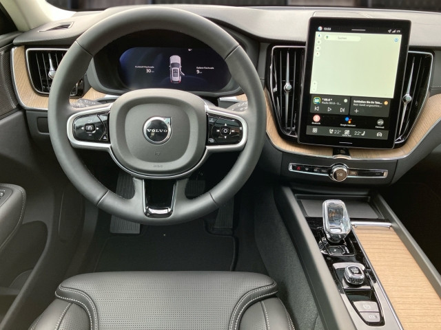 Bild 6: VOLVO PKW XC60 Ultra, T6 AWD Plug-in Hybrid, Elektrisch/Benzin, Dark