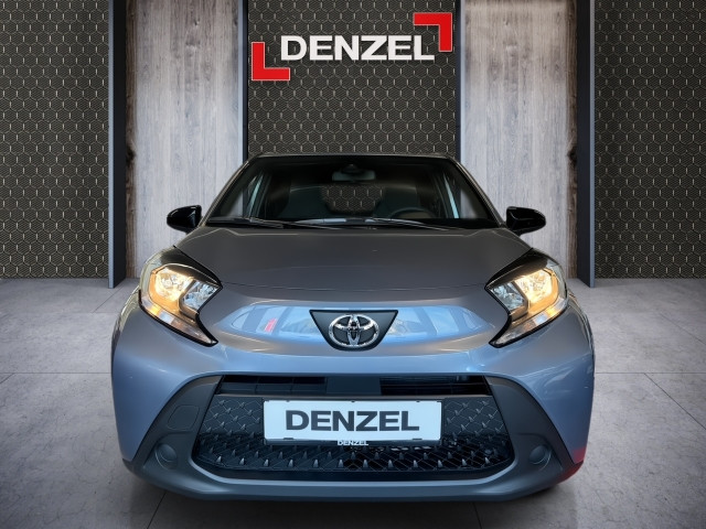Bild 1: Toyota AYGO X 1,0 l Play