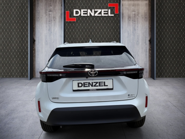 Bild 10: Toyota Yaris Cross - 1,5 l 4x4 Hybrid  Active D