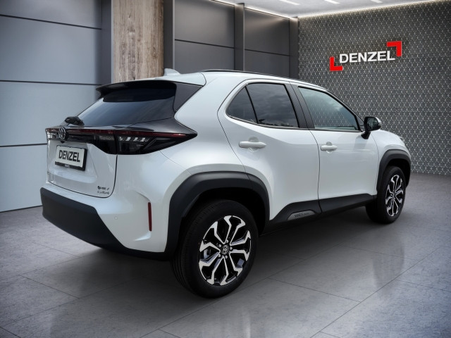 Bild 3: Toyota Yaris Cross - 1,5 l 4x4 Hybrid  Active D