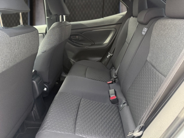 Bild 8: Toyota Yaris Cross - 1,5 l 4x4 Hybrid  Active D