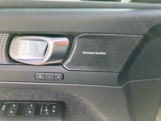 Bild 13: VOLVO PKW EX40 Ultra, Single Motor Extended Range, Vollelektrisch