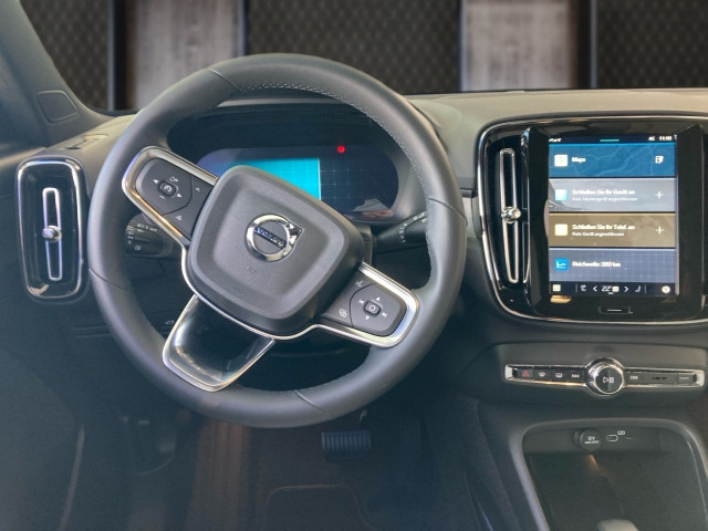 Bild 6: VOLVO PKW EX40 Single Motor Extended Range Ultra Dark