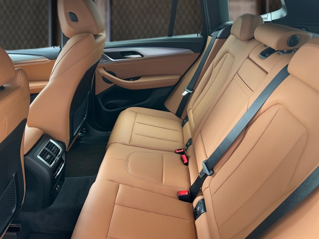 Bild 8: BMW iX3 G08 HA0