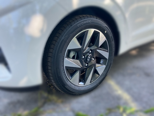 Bild 8: Hyundai i10 GO Plus 1,0 MT