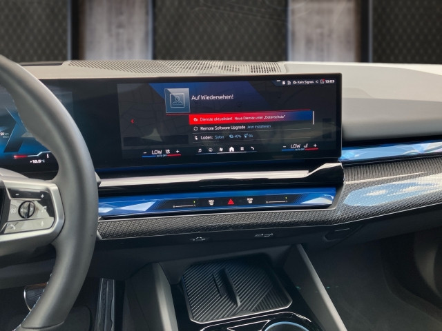 Bild 8: BMW i5 M60 xDrive Limousine G60