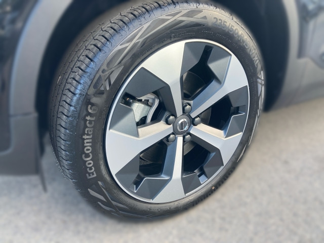 Bild 3: VOLVO PKW XC40 Plus, B3 Mild Hybrid, Benzin, Dark