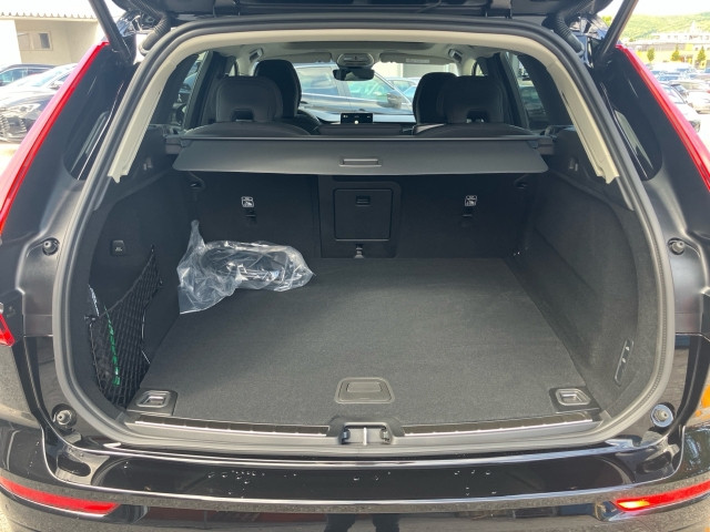 Bild 9: VOLVO PKW XC60 Ultra, T8 AWD Plug-in Hybrid, Elektrisch/Benzin, Dark