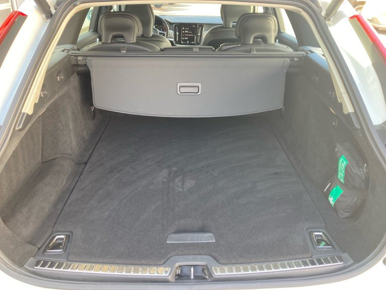 Bild 9: VOLVO PKW V90 D3 Momentum Pro Geartronic