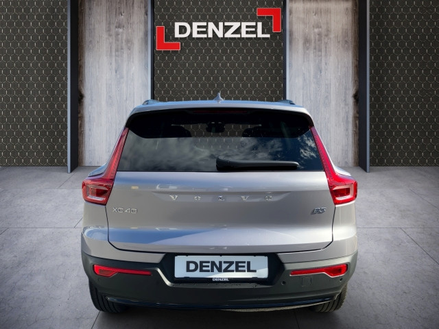 Bild 10: VOLVO PKW XC40 Plus, B3 Mild Hybrid, Benzin, Dark