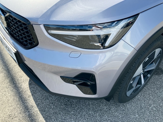 Bild 11: VOLVO PKW XC40 Plus, B3 Mild Hybrid, Benzin, Dark