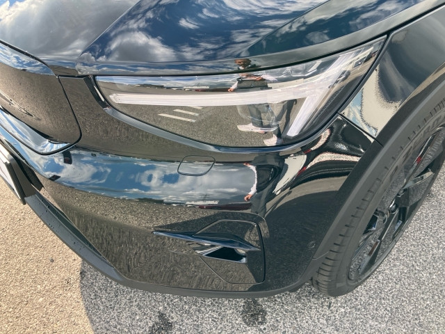 Bild 11: VOLVO PKW EX40 Black Edition Ultra, Twin Motor Performance, Vollelektr