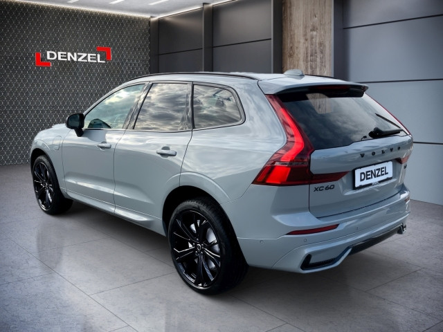 Bild 2: VOLVO PKW XC60 Black Edition Plus, T6 AWD Plug-in Hybrid, Elektrisch/B