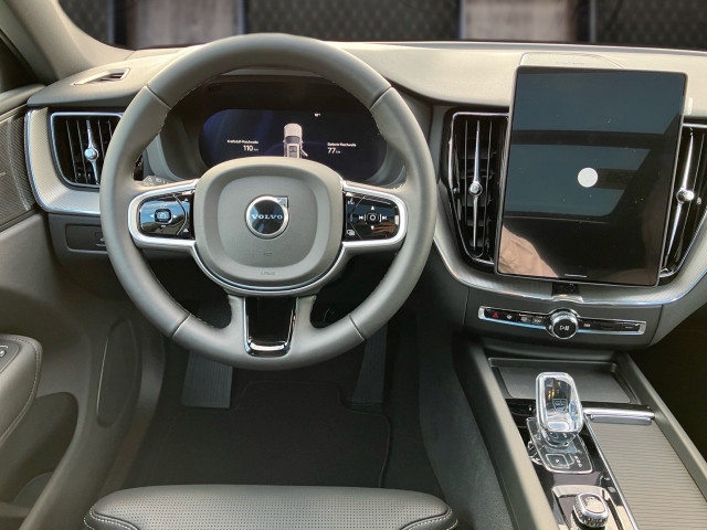 Bild 6: VOLVO PKW XC60 Black Edition Plus, T6 AWD Plug-in Hybrid, Elektrisch/B