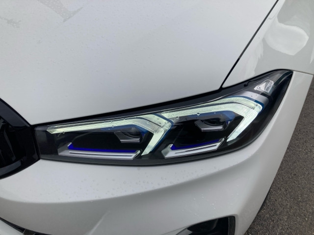 Bild 11: BMW 318d 48 V Aut.