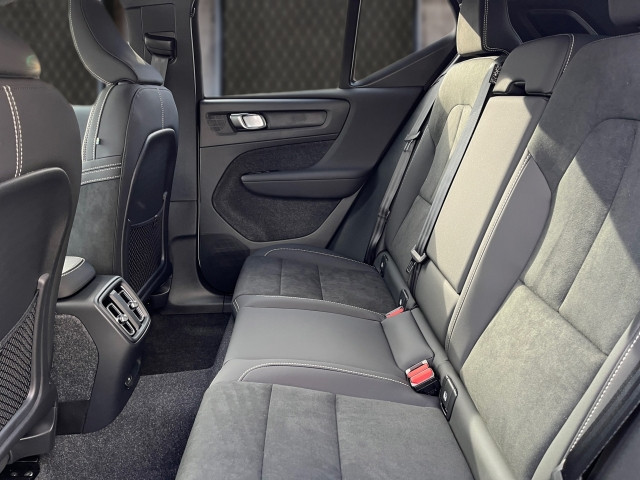 Bild 8: VOLVO PKW EX40 Black Edition Ultra, Twin Motor, Vollelektrisch