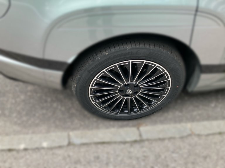 Bild 3: Hyundai IONIQ 9 Calligraphy 110 kWh 4WD Performance 96c72-O1/2