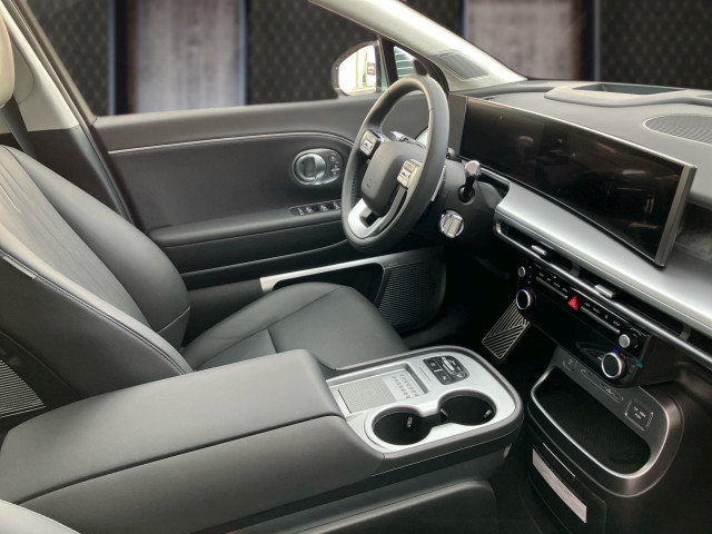 Bild 4: Hyundai IONIQ 9 Calligraphy 110 kWh 4WD Performance 96c72-O1/2