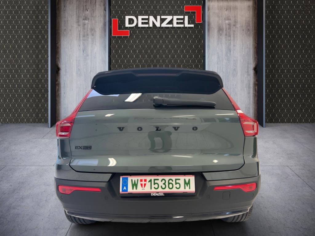 Bild 10: VOLVO PKW EX40 Ultra Single Motor Extended Range