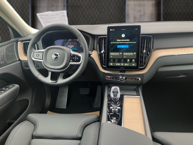 Bild 6: VOLVO PKW XC60 Plus, T6 AWD Plug-in Hybrid, Elektrisch/Benzin, Dark