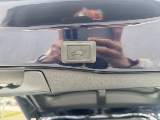 Bild 13: Toyota RAV4 Active 2,5, 306 PS 4x4 Plug-In