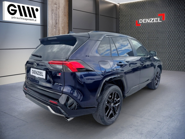 Bild 3: Toyota RAV4 Active 2,5, 306 PS 4x4 Plug-In