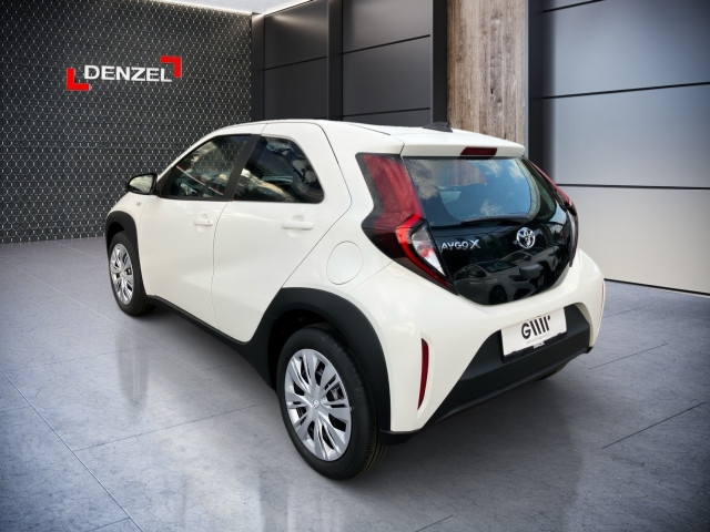 Bild 2: Toyota AYGO X 1,0 l Play mit Sitzheizung