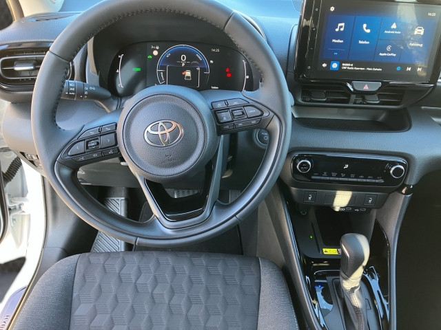 Bild 6: Toyota Yaris - 1,5 l, 116 PS 5-tg. Active Drive