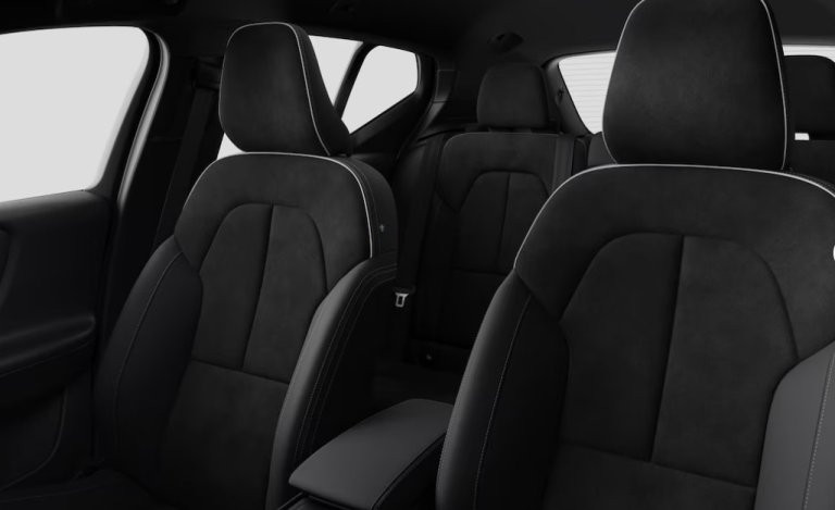 Bild 1: VOLVO PKW XC40 B3 4You Plus Dark