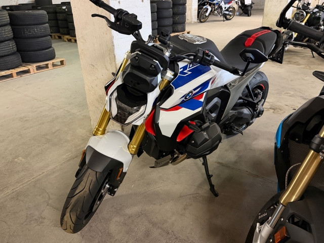 Bild 1: BMW Motorrad R 1300 R