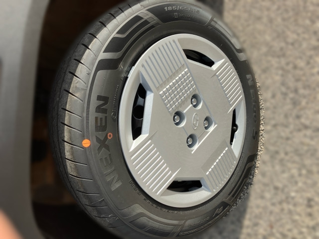 Bild 4: Hyundai INSTER Smart Line 49kWh