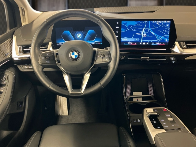 Bild 6: BMW 218d Active Tour B47